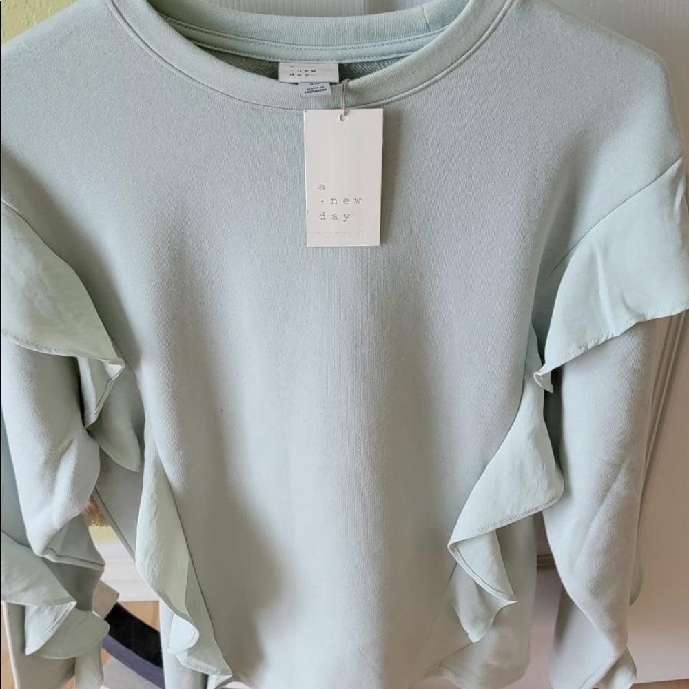 Woman cotton sweater..  New never use ..